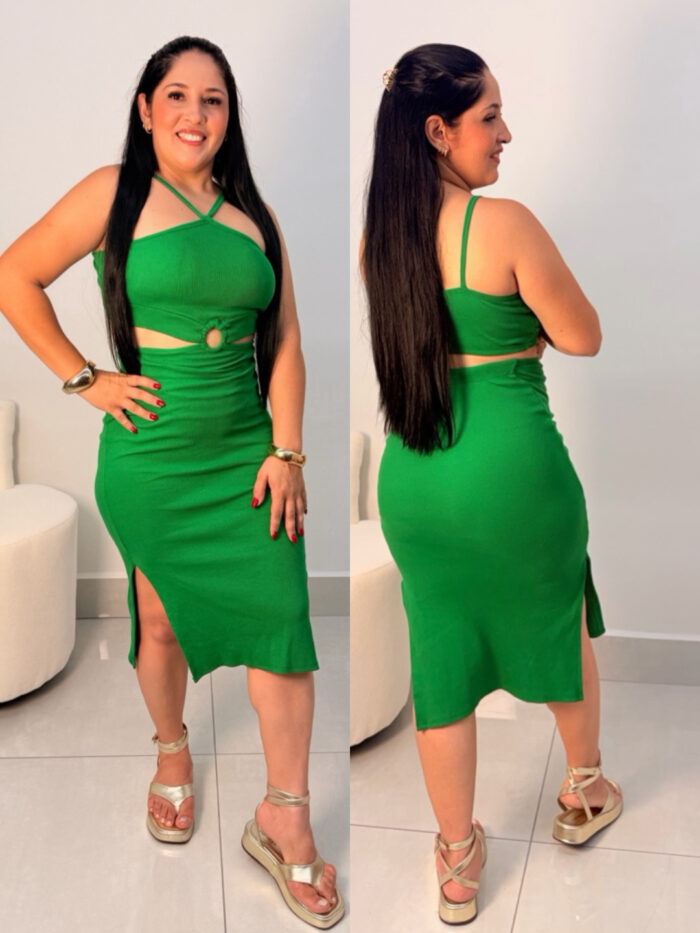 vestido midi canelado com abertura lateral ref: 048 vestido midi canelado com abertura lateral ref: 048